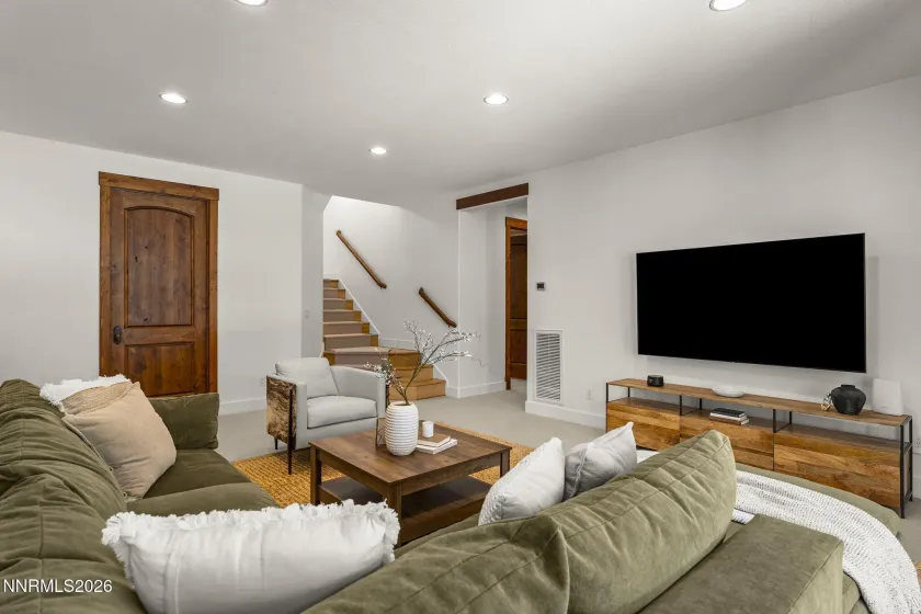 65 Sharps, Reno, Nevada 89519, 6 Bedrooms Bedrooms, ,6 BathroomsBathrooms,Residential,Residential,Sharps,0,260009325