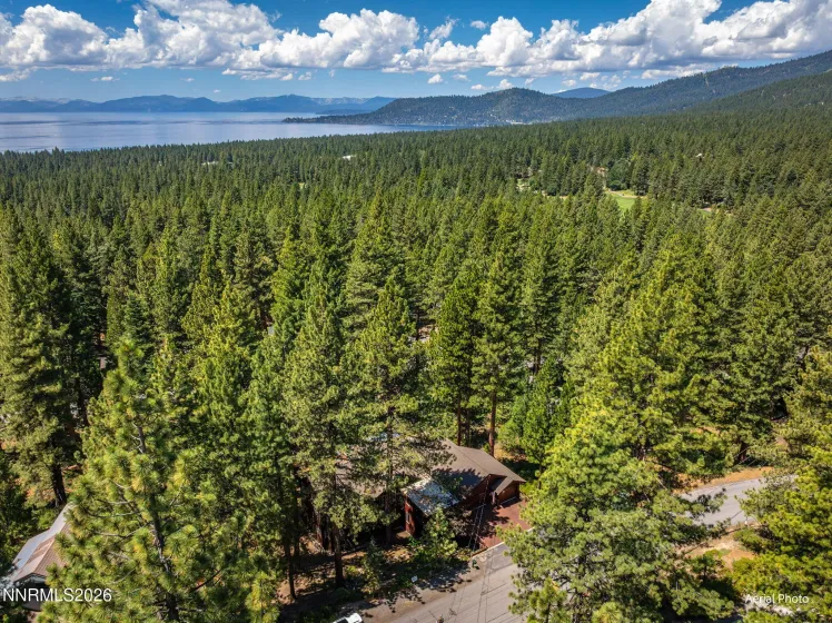 445 1st Green, Incline Village, Nevada 89451, 4 Bedrooms Bedrooms, ,5 BathroomsBathrooms,Residential,Residential,1st Green,0,260009326