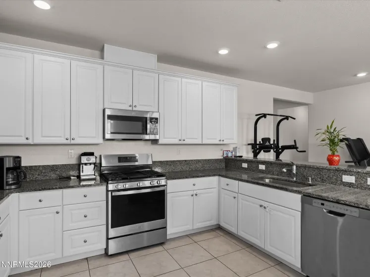 164 Snake, Dayton, Nevada 89403, 4 Bedrooms Bedrooms, ,3 BathroomsBathrooms,Residential,Residential,Snake,0,260009328