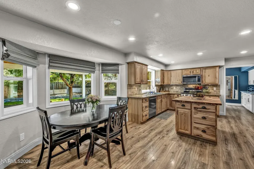 1917 Yale, Carson City, Nevada 89703, 4 Bedrooms Bedrooms, ,4 BathroomsBathrooms,Residential,Residential,Yale,0,260009329