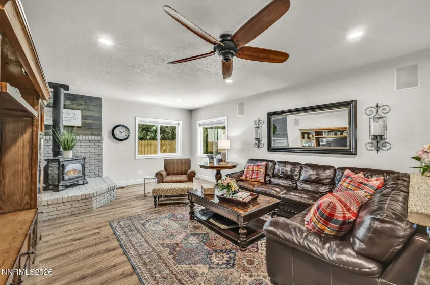 1917 Yale, Carson City, Nevada 89703, 4 Bedrooms Bedrooms, ,4 BathroomsBathrooms,Residential,Residential,Yale,0,260009329