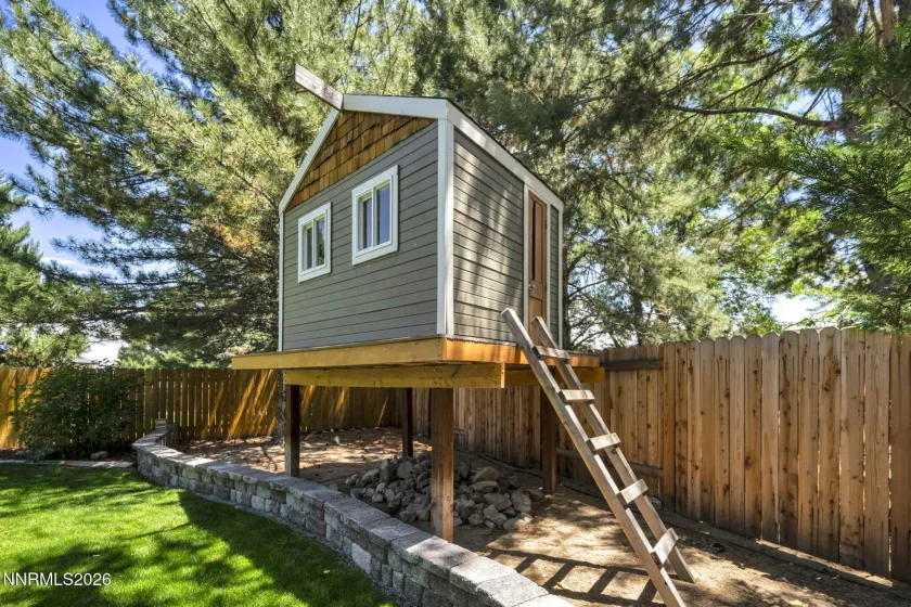 1917 Yale, Carson City, Nevada 89703, 4 Bedrooms Bedrooms, ,4 BathroomsBathrooms,Residential,Residential,Yale,0,260009329