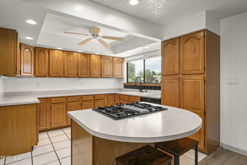 120 Emerson, Sparks, Nevada 89431, 3 Bedrooms Bedrooms, ,2 BathroomsBathrooms,Residential,Residential,Emerson,0,260009330