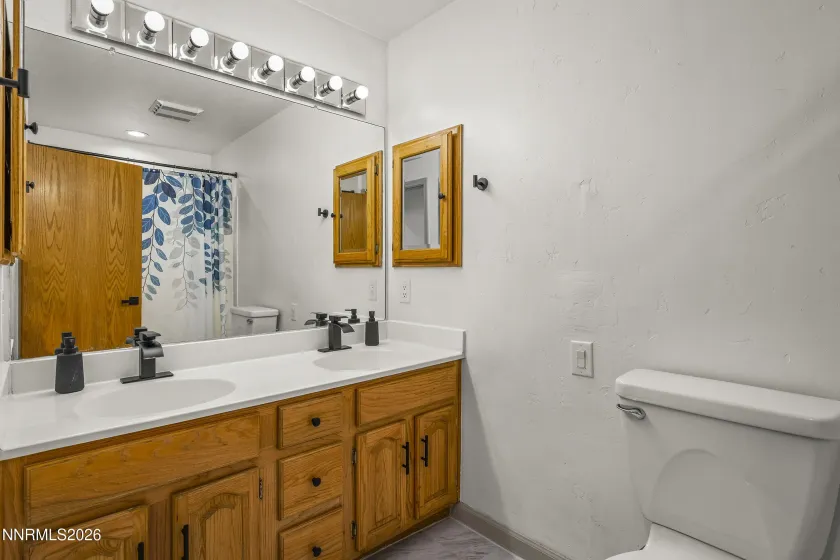 120 Emerson, Sparks, Nevada 89431, 3 Bedrooms Bedrooms, ,2 BathroomsBathrooms,Residential,Residential,Emerson,0,260009330