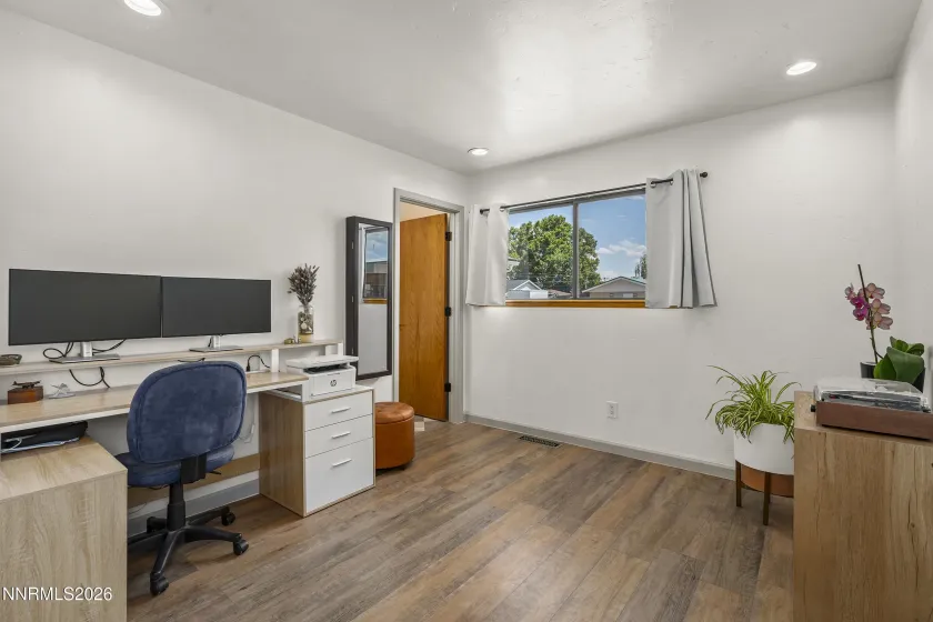 120 Emerson, Sparks, Nevada 89431, 3 Bedrooms Bedrooms, ,2 BathroomsBathrooms,Residential,Residential,Emerson,0,260009330