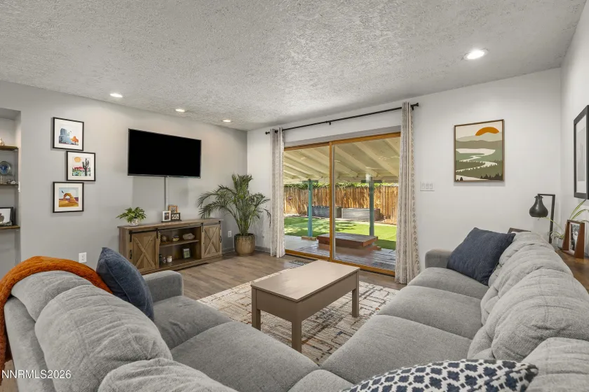 120 Emerson, Sparks, Nevada 89431, 3 Bedrooms Bedrooms, ,2 BathroomsBathrooms,Residential,Residential,Emerson,0,260009330