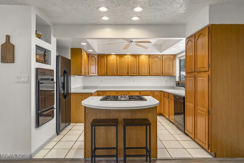120 Emerson, Sparks, Nevada 89431, 3 Bedrooms Bedrooms, ,2 BathroomsBathrooms,Residential,Residential,Emerson,0,260009330