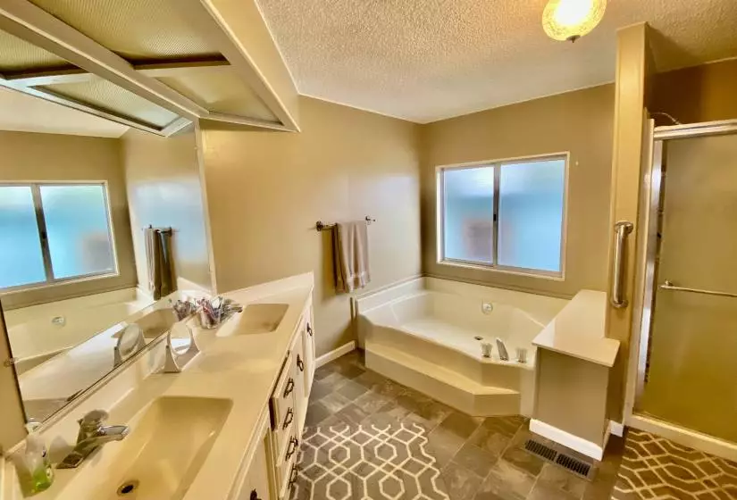 141 Trojan Lane, Carson City, Nevada 89706, 2 Bedrooms Bedrooms, 8 Rooms Rooms,2 BathroomsBathrooms,Manufactured,Residential,Trojan,220011572
