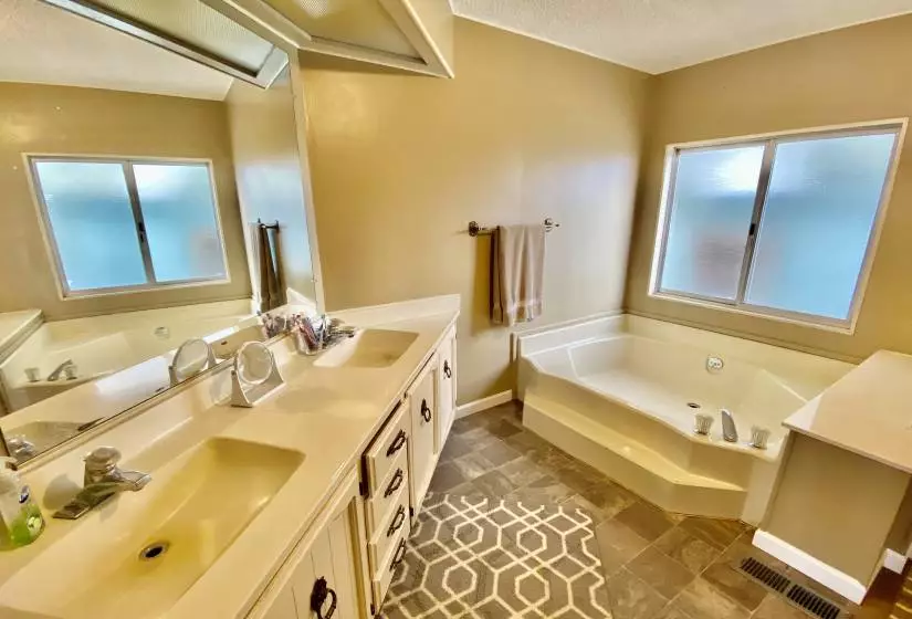 141 Trojan Lane, Carson City, Nevada 89706, 2 Bedrooms Bedrooms, 8 Rooms Rooms,2 BathroomsBathrooms,Manufactured,Residential,Trojan,220011572