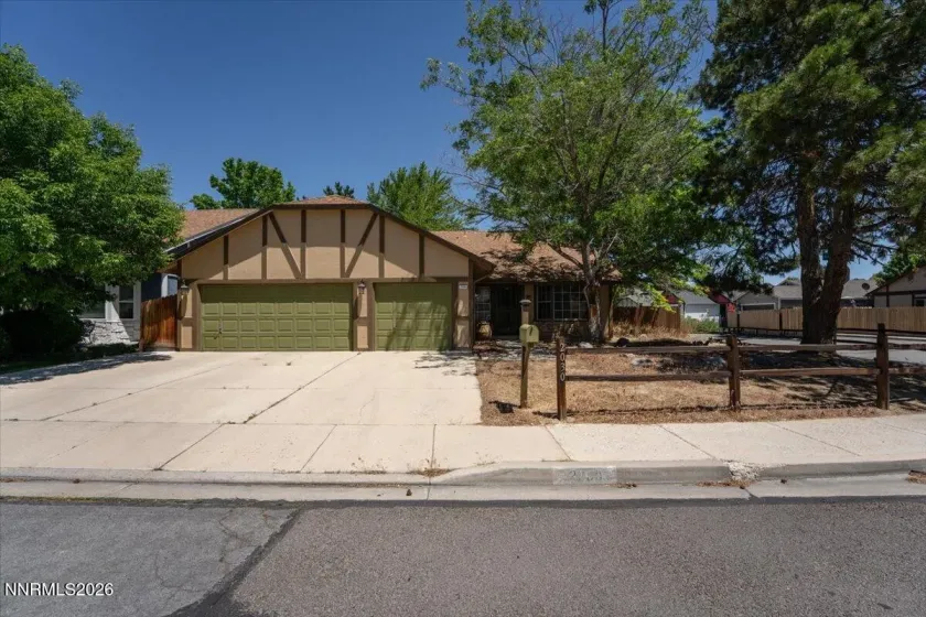 2030 Woodhaven, Sparks, Nevada 89434, 3 Bedrooms Bedrooms, ,2 BathroomsBathrooms,Residential,Residential,Woodhaven,0,260007561