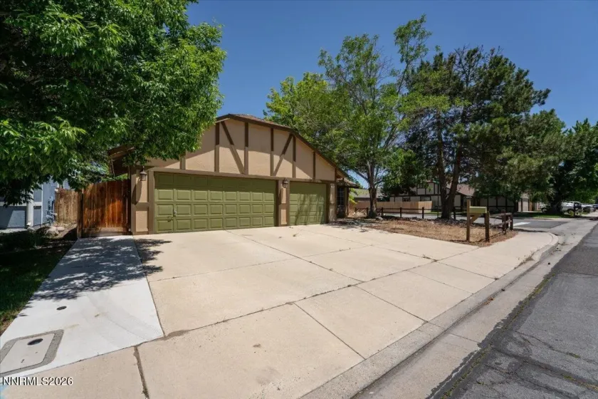 2030 Woodhaven, Sparks, Nevada 89434, 3 Bedrooms Bedrooms, ,2 BathroomsBathrooms,Residential,Residential,Woodhaven,0,260007561