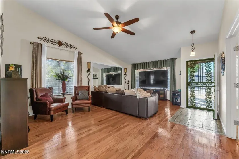 2030 Woodhaven, Sparks, Nevada 89434, 3 Bedrooms Bedrooms, ,2 BathroomsBathrooms,Residential,Residential,Woodhaven,0,260007561