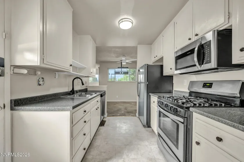 3496 Willow Hills, Reno, Nevada 89512, 2 Bedrooms Bedrooms, ,2 BathroomsBathrooms,Residential,Residential,Willow Hills,0,260009353