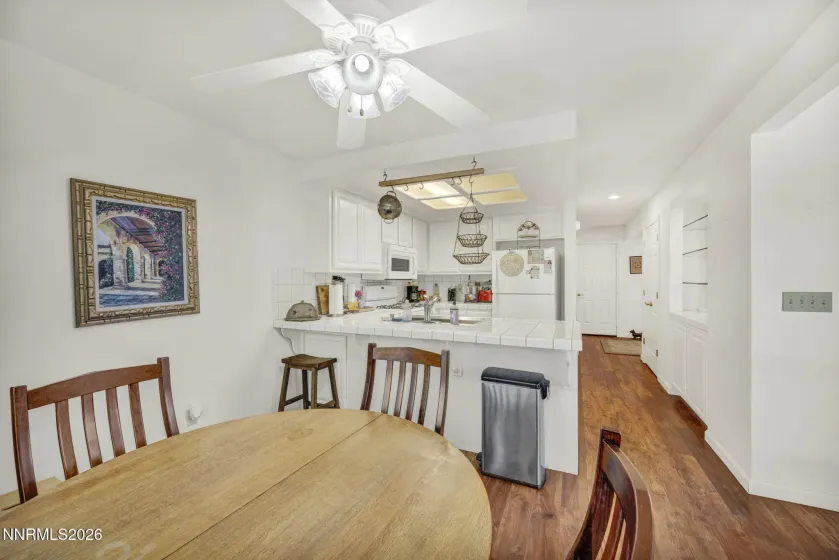 1179 Cottonwood, Gardnerville, Nevada 89410, 2 Bedrooms Bedrooms, ,3 BathroomsBathrooms,Residential,Residential,Cottonwood,0,260002637