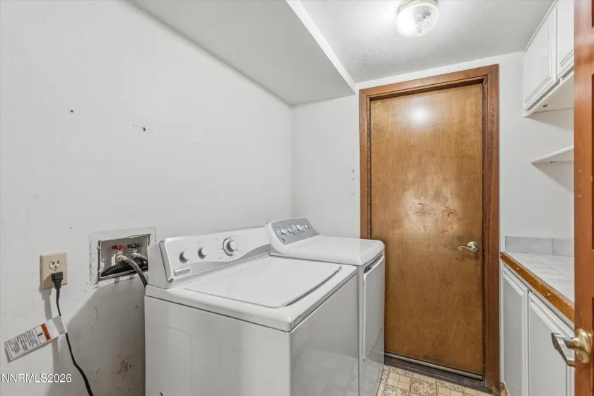 3684 Lakeview, Carson City, Nevada 89703, 4 Bedrooms Bedrooms, ,3 BathroomsBathrooms,Residential,Residential,Lakeview,0,260009361