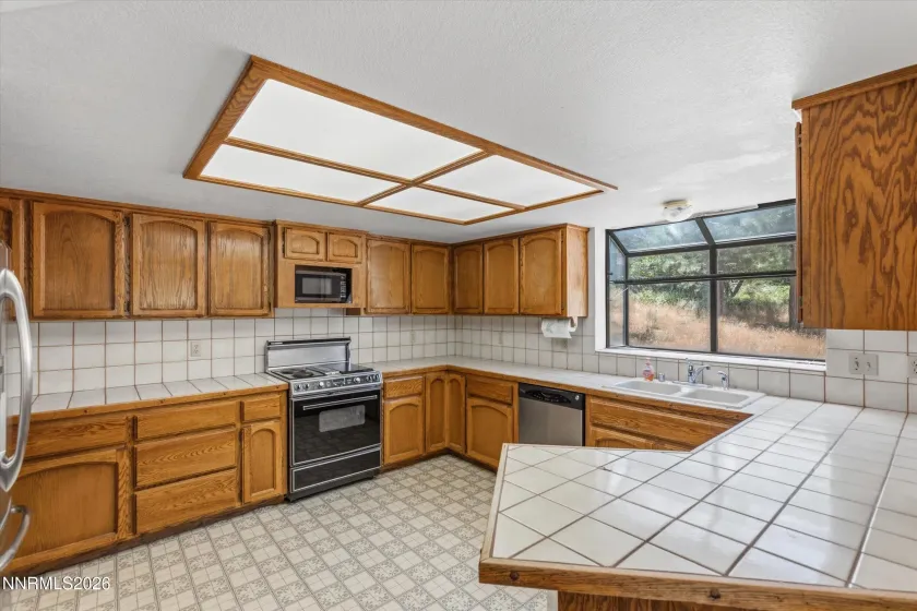 3684 Lakeview, Carson City, Nevada 89703, 4 Bedrooms Bedrooms, ,3 BathroomsBathrooms,Residential,Residential,Lakeview,0,260009361