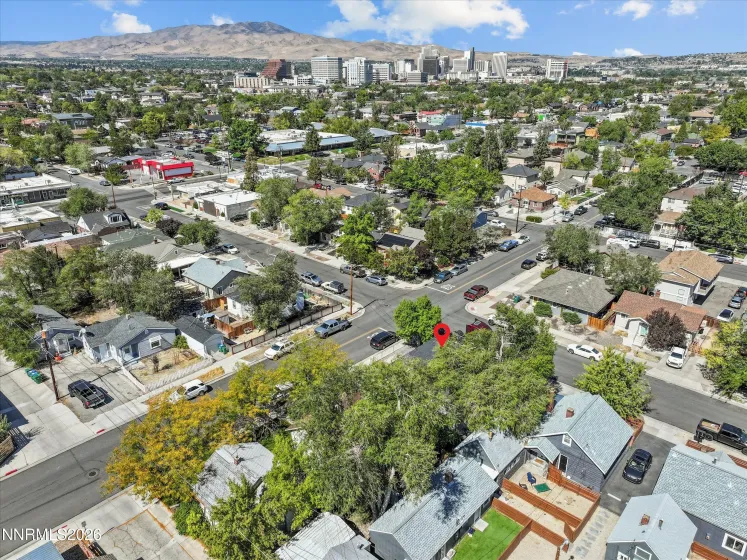 400 Claremont, Reno, Nevada 89502, 4 Bedrooms Bedrooms, ,2 BathroomsBathrooms,Residential Income,Residential,Claremont,0,260009362