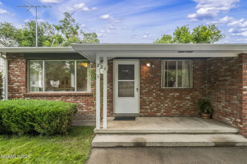 221 Iris, Carson City, Nevada 89703, 3 Bedrooms Bedrooms, ,2 BathroomsBathrooms,Residential,Residential,Iris,0,260009370