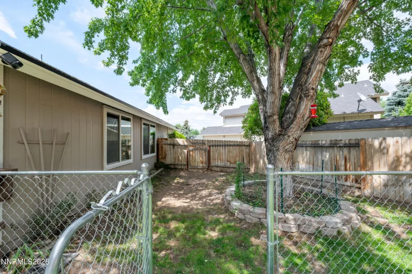 4319 Titan, Sparks, Nevada 89436, 3 Bedrooms Bedrooms, ,2 BathroomsBathrooms,Residential,Residential,Titan,0,260009374
