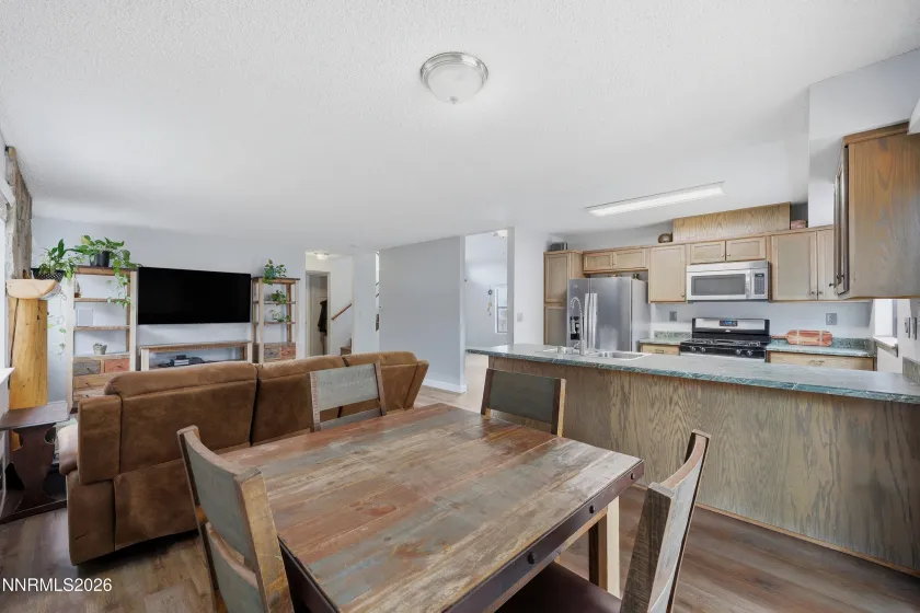5840 Starcrest, Reno, Nevada 89523, 3 Bedrooms Bedrooms, ,3 BathroomsBathrooms,Residential,Residential,Starcrest,0,260009378