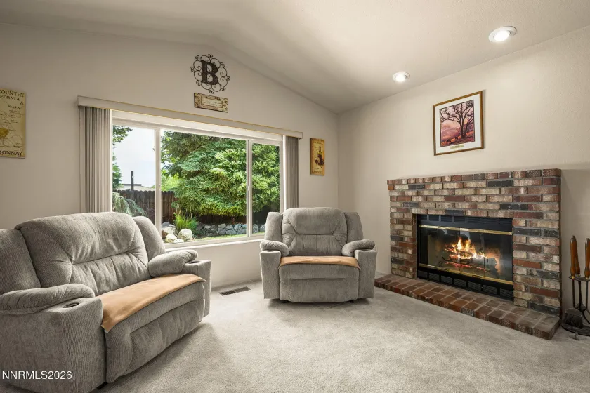 5085 Palo Alto, Sparks, Nevada 89436, 3 Bedrooms Bedrooms, ,2 BathroomsBathrooms,Residential,Residential,Palo Alto,0,260009380