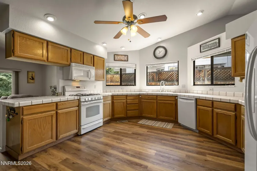 5085 Palo Alto, Sparks, Nevada 89436, 3 Bedrooms Bedrooms, ,2 BathroomsBathrooms,Residential,Residential,Palo Alto,0,260009380