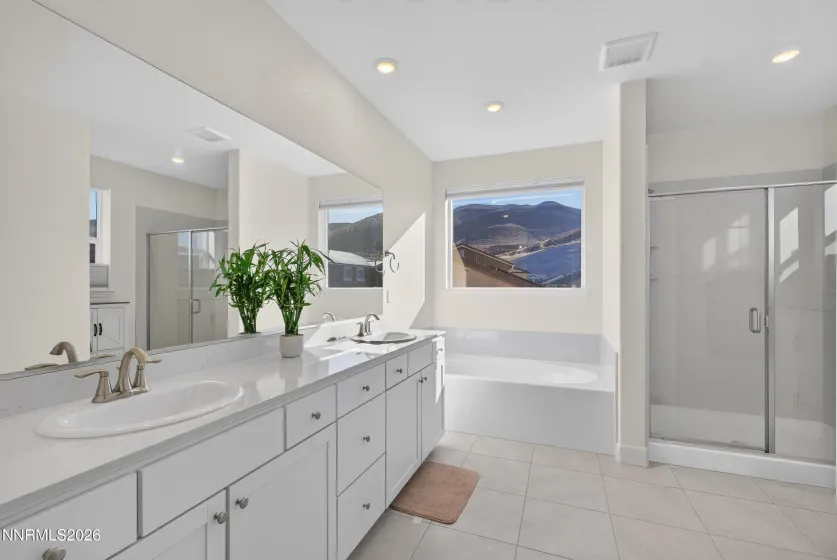 7938 Willow Thicket, Reno, Nevada 89502, 4 Bedrooms Bedrooms, ,4 BathroomsBathrooms,Residential,Residential,Willow Thicket,0,260009381