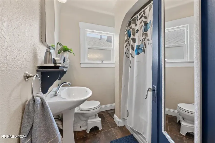 325 5th, Sparks, Nevada 89431, 2 Bedrooms Bedrooms, ,1 BathroomBathrooms,Residential,Residential,5th,0,260009382