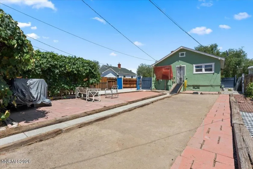 325 5th, Sparks, Nevada 89431, 2 Bedrooms Bedrooms, ,1 BathroomBathrooms,Residential,Residential,5th,0,260009382