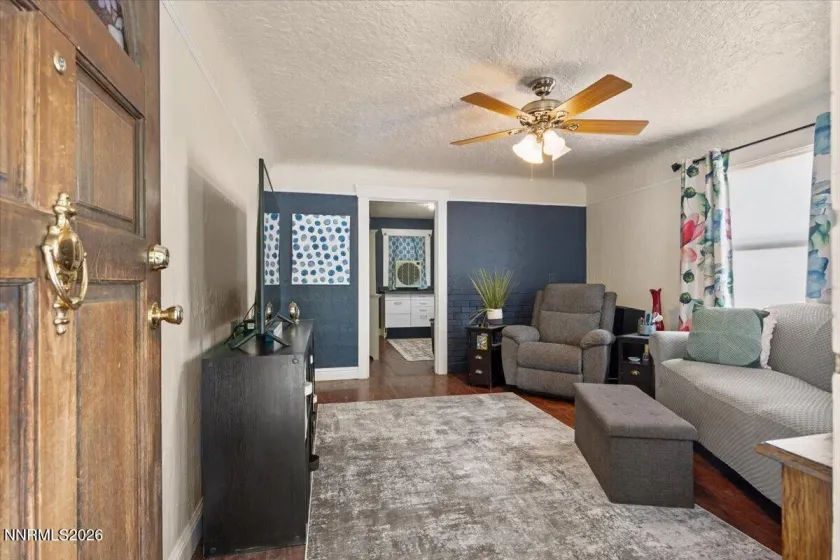 325 5th, Sparks, Nevada 89431, 2 Bedrooms Bedrooms, ,1 BathroomBathrooms,Residential,Residential,5th,0,260009382