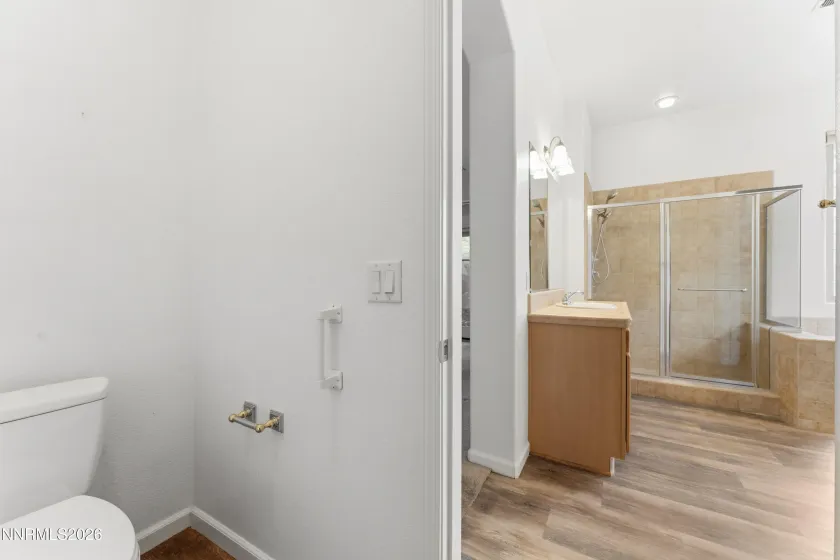 9900 Wilbur May, Reno, Nevada 89521, 3 Bedrooms Bedrooms, ,3 BathroomsBathrooms,Residential,Residential,Wilbur May,0,260009388