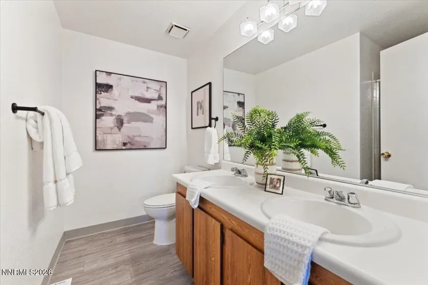 8570 Corrigan, Reno, Nevada 89506, 4 Bedrooms Bedrooms, ,2 BathroomsBathrooms,Residential,Residential,Corrigan,0,260009398