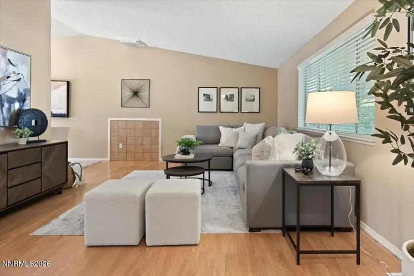 8570 Corrigan, Reno, Nevada 89506, 4 Bedrooms Bedrooms, ,2 BathroomsBathrooms,Residential,Residential,Corrigan,0,260009398