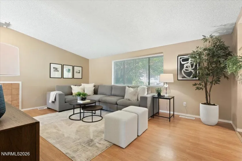 8570 Corrigan, Reno, Nevada 89506, 4 Bedrooms Bedrooms, ,2 BathroomsBathrooms,Residential,Residential,Corrigan,0,260009398