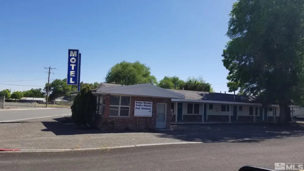 435 9th, Lovelock, Nevada 89419, ,Commercial Sale,Residential,9th,0,240006707