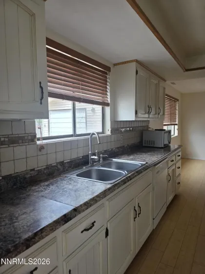 140 Aurora, Hawthorne, Nevada 89415, 4 Bedrooms Bedrooms, ,2 BathroomsBathrooms,Residential,Residential,Aurora,0,260009402