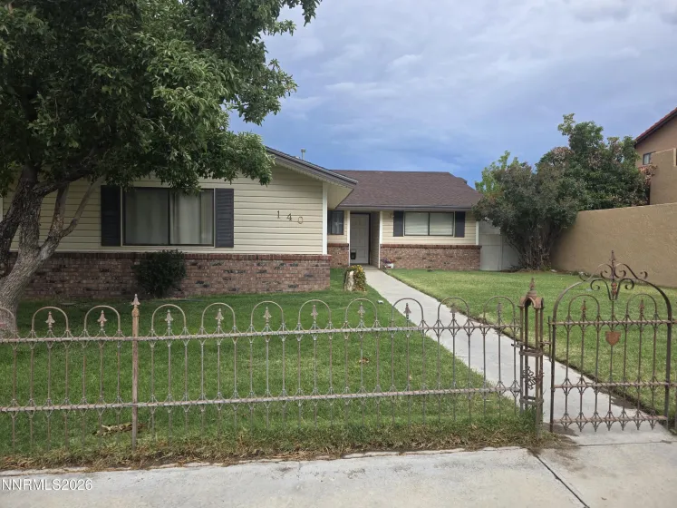 140 Aurora, Hawthorne, Nevada 89415, 4 Bedrooms Bedrooms, ,2 BathroomsBathrooms,Residential,Residential,Aurora,0,260009402