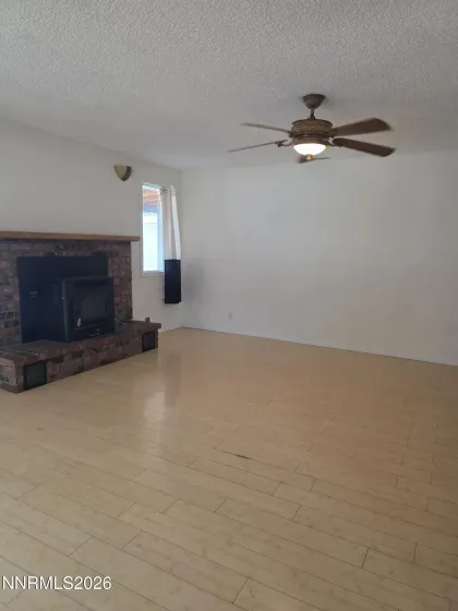 140 Aurora, Hawthorne, Nevada 89415, 4 Bedrooms Bedrooms, ,2 BathroomsBathrooms,Residential,Residential,Aurora,0,260009402