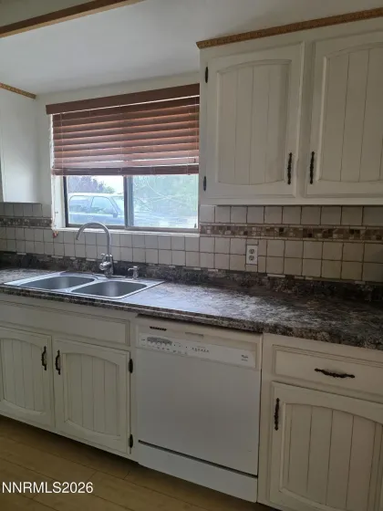 140 Aurora, Hawthorne, Nevada 89415, 4 Bedrooms Bedrooms, ,2 BathroomsBathrooms,Residential,Residential,Aurora,0,260009402