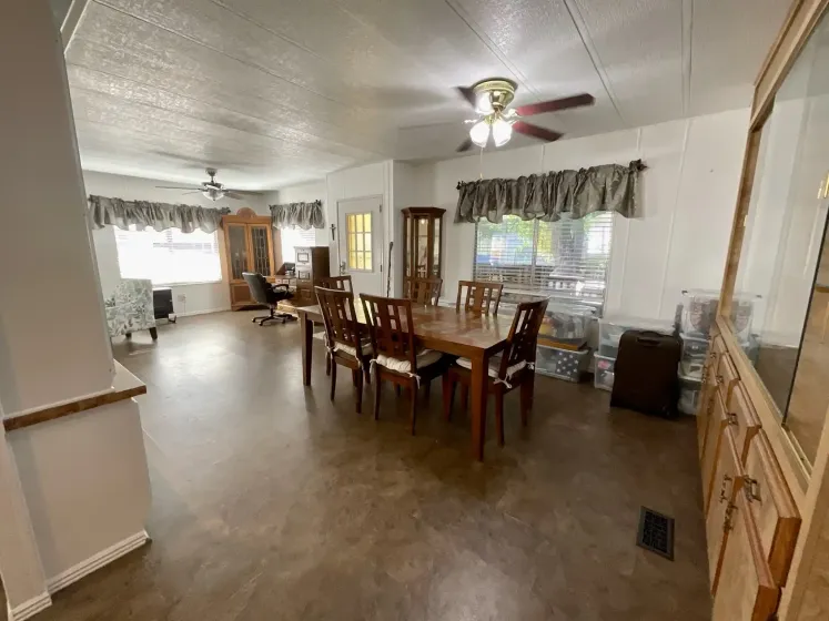 194 Daggett Drive, Reno, Nevada 89511, 2 Bedrooms Bedrooms, 12 Rooms Rooms,2 BathroomsBathrooms,Manufactured,Residential,Daggett,0,260009409