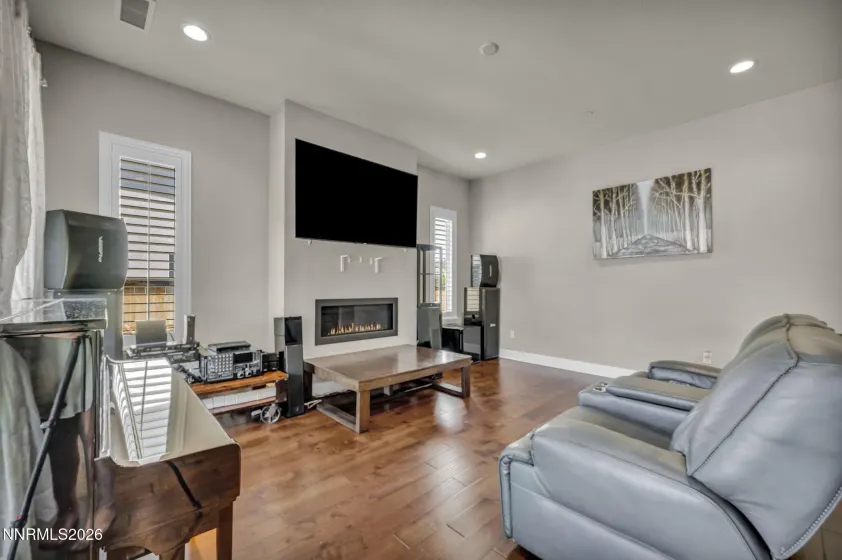 4747 Chromium, Sparks, Nevada 89436, 3 Bedrooms Bedrooms, ,3 BathroomsBathrooms,Residential,Residential,Chromium,0,260009411
