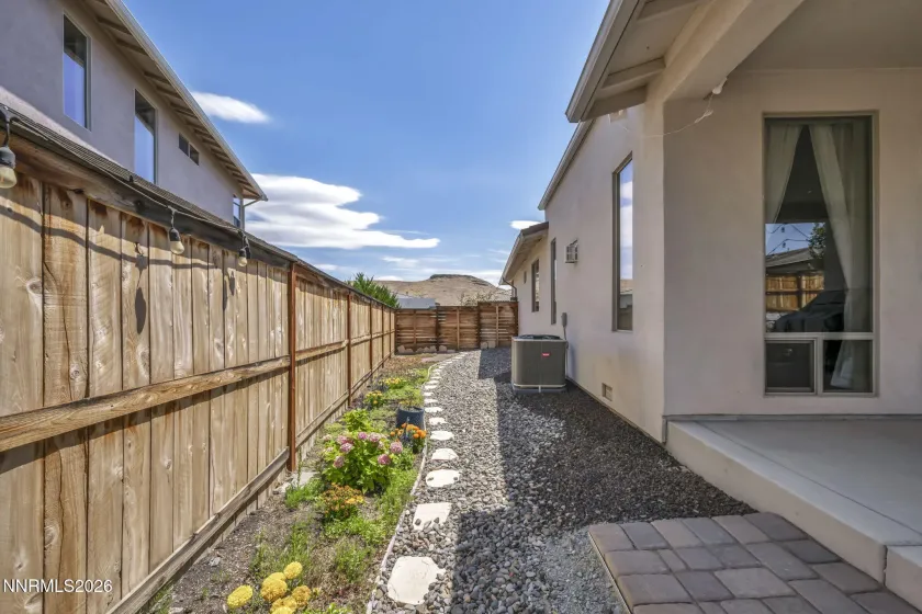 4747 Chromium, Sparks, Nevada 89436, 3 Bedrooms Bedrooms, ,3 BathroomsBathrooms,Residential,Residential,Chromium,0,260009411