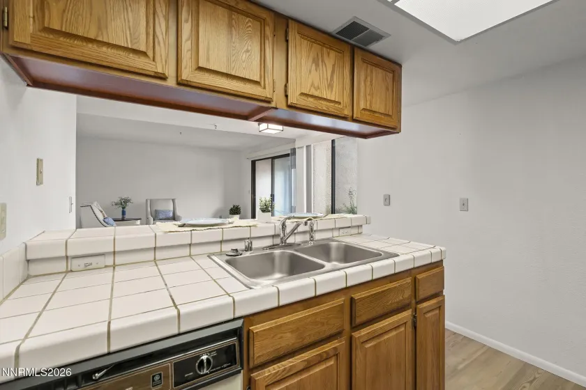 3095 Lakeside, Reno, Nevada 89509, 2 Bedrooms Bedrooms, ,2 BathroomsBathrooms,Residential,Residential,Lakeside,0,260009412