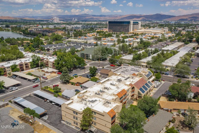 3095 Lakeside, Reno, Nevada 89509, 2 Bedrooms Bedrooms, ,2 BathroomsBathrooms,Residential,Residential,Lakeside,0,260009412