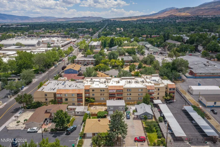 3095 Lakeside, Reno, Nevada 89509, 2 Bedrooms Bedrooms, ,2 BathroomsBathrooms,Residential,Residential,Lakeside,0,260009412
