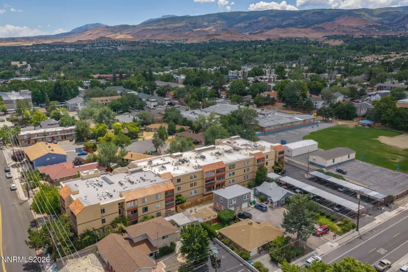 3095 Lakeside, Reno, Nevada 89509, 2 Bedrooms Bedrooms, ,2 BathroomsBathrooms,Residential,Residential,Lakeside,0,260009412