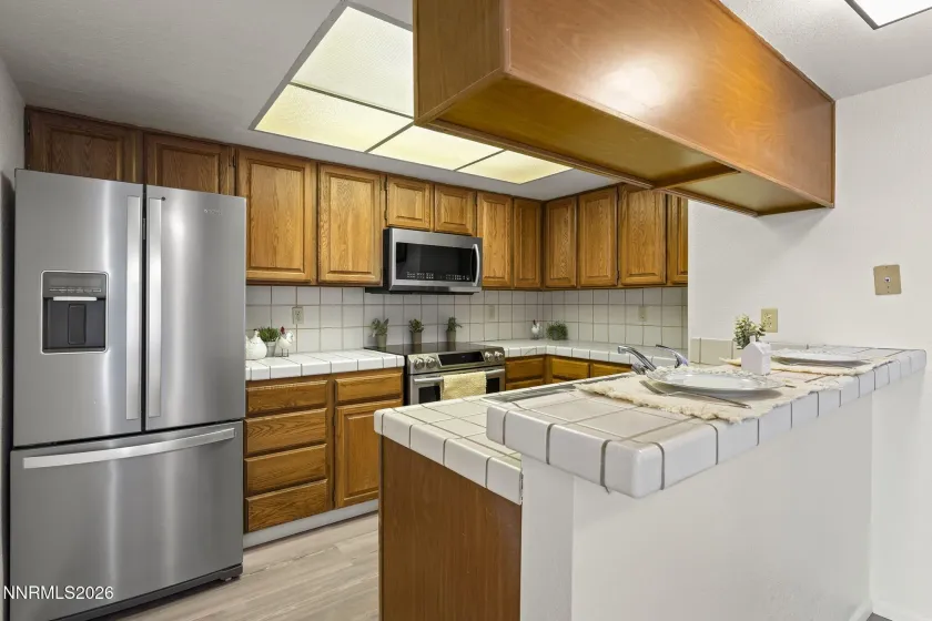 3095 Lakeside, Reno, Nevada 89509, 2 Bedrooms Bedrooms, ,2 BathroomsBathrooms,Residential,Residential,Lakeside,0,260009412