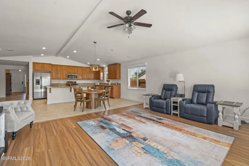 742 Mallard Crest, Sparks, Nevada 89441, 4 Bedrooms Bedrooms, ,2 BathroomsBathrooms,Residential,Residential,Mallard Crest,0,260009425