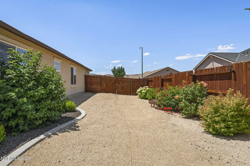742 Mallard Crest, Sparks, Nevada 89441, 4 Bedrooms Bedrooms, ,2 BathroomsBathrooms,Residential,Residential,Mallard Crest,0,260009425