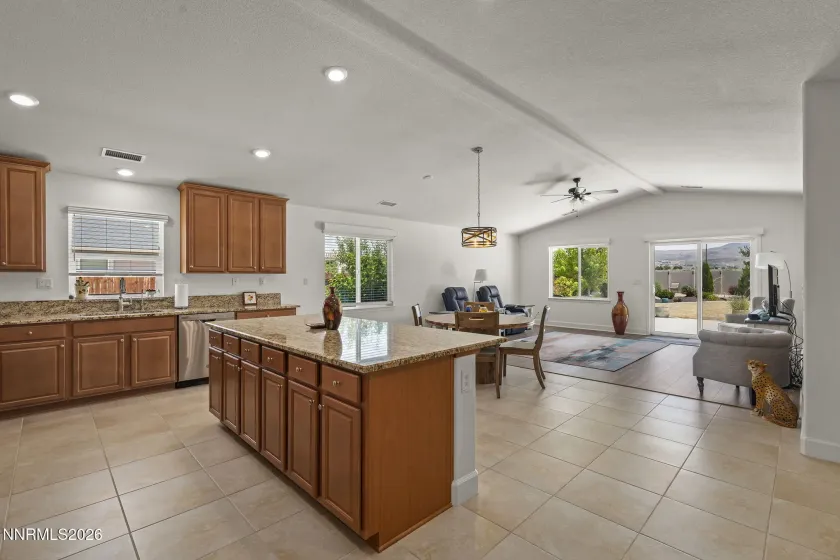 742 Mallard Crest, Sparks, Nevada 89441, 4 Bedrooms Bedrooms, ,2 BathroomsBathrooms,Residential,Residential,Mallard Crest,0,260009425